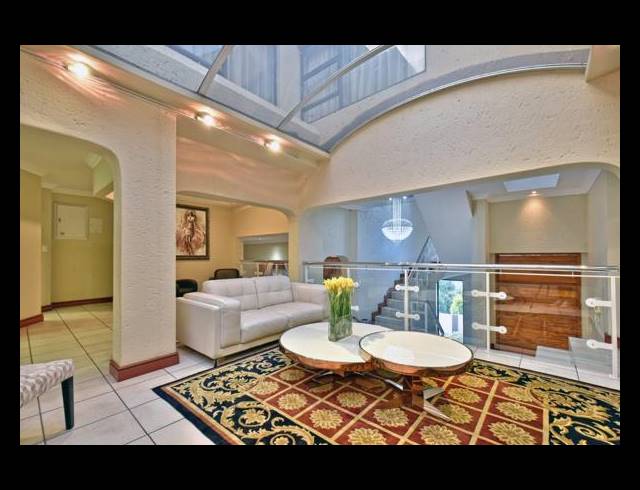 5 BEDROOM HOUSE FOR SALE IN GLENVISTA